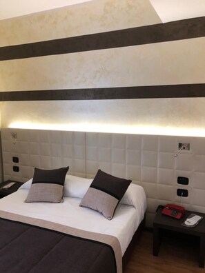 Enkeltværelse (Dependance) | Minibar, skrivebord, lydisolering, gratis Wi-Fi