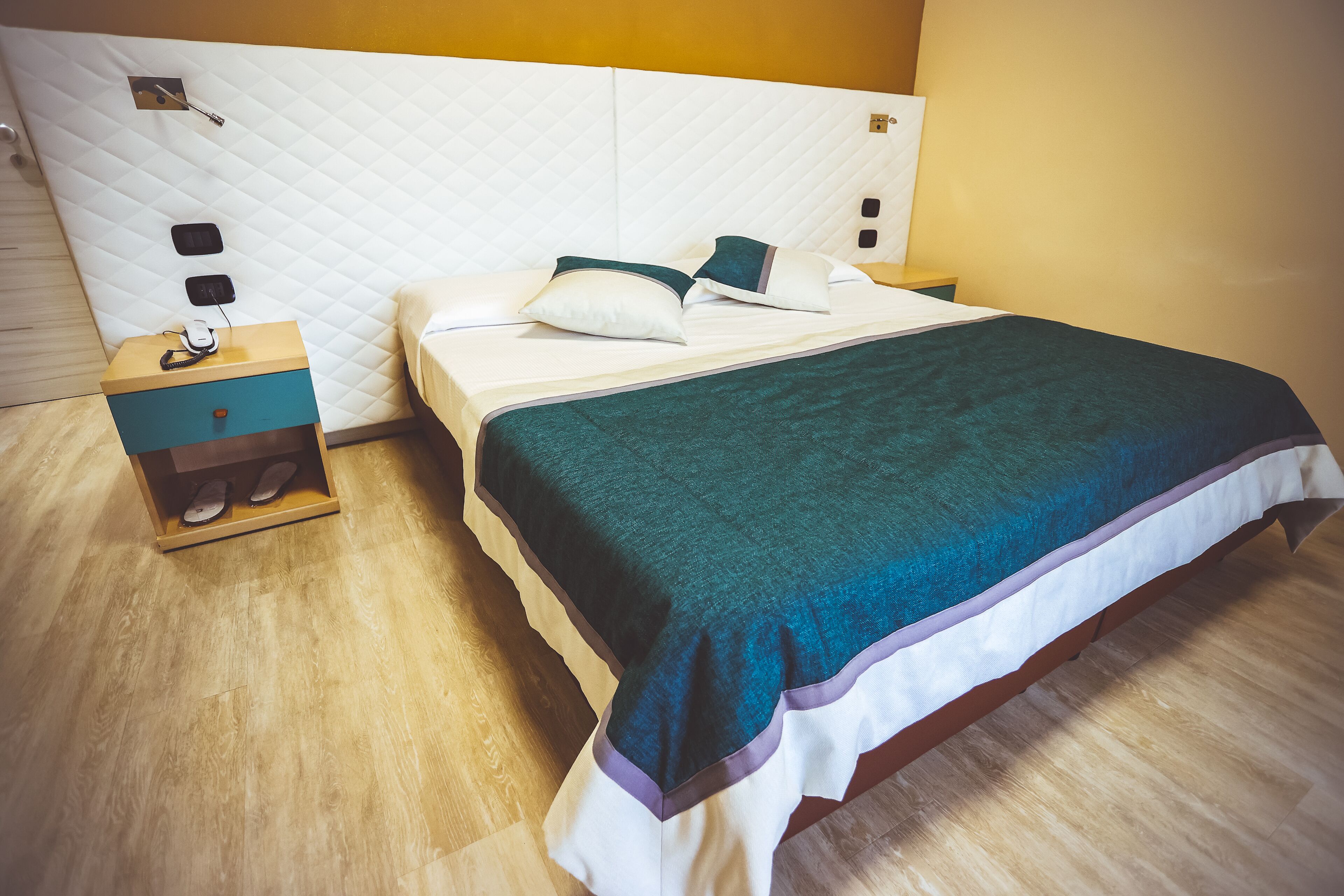 double room | minibar, desk, soundproofing, free wifi