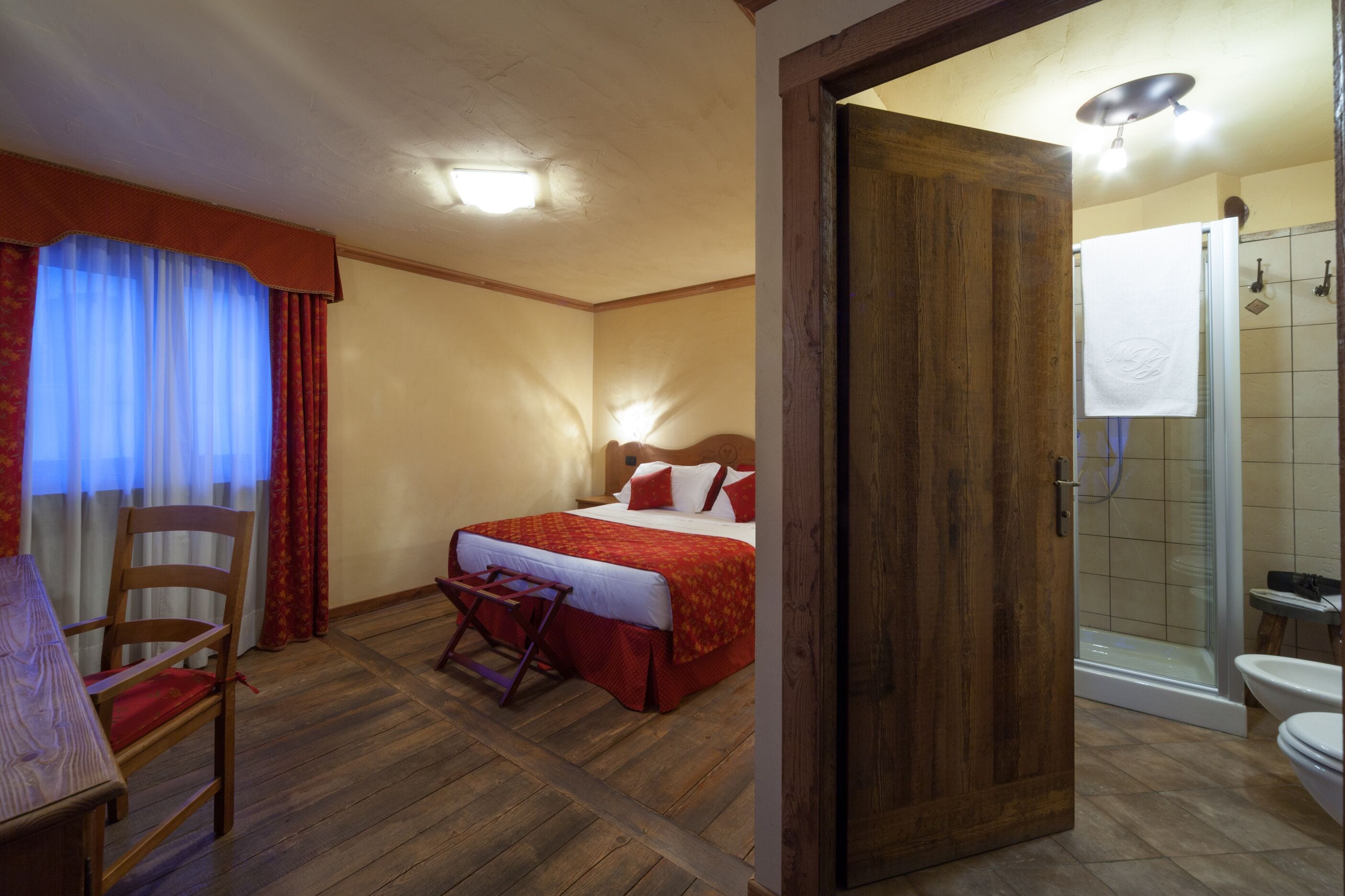 double or twin room | minibar, in-room safe, desk, blackout curtains