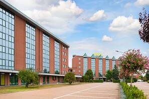 Front of property - Rivoli Hotel (Rivoli)