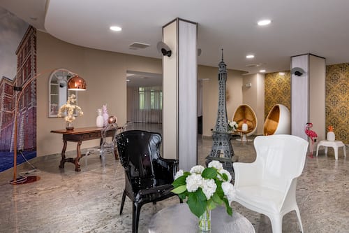 Sala de estar en el lobby