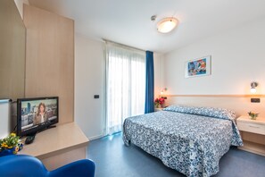 Doppelzimmer | Schreibtisch, Babybetten, kostenloses WLAN, Rollstuhlgeeignet