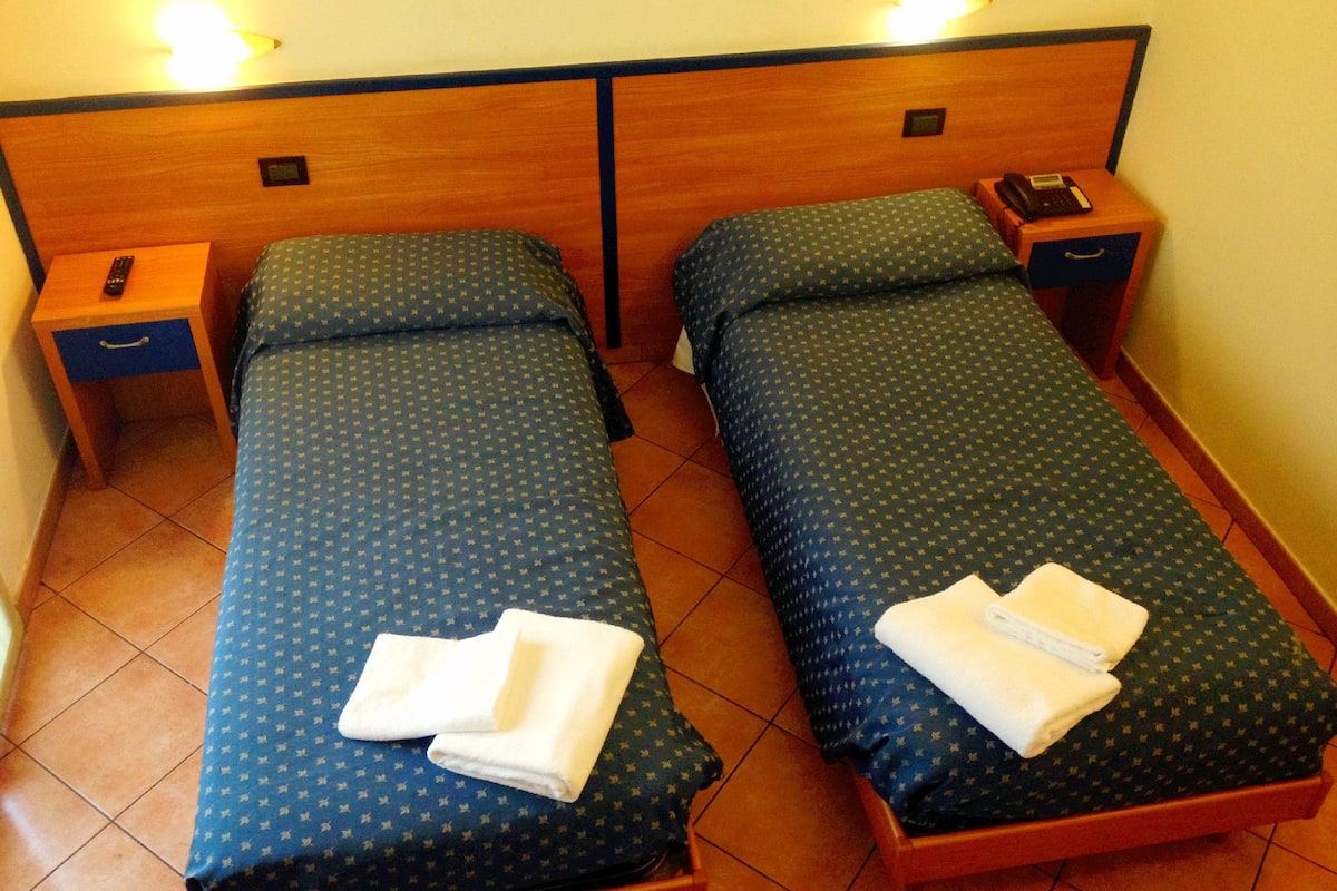 Chambre Standard avec lits jumeaux, 1 lit une place