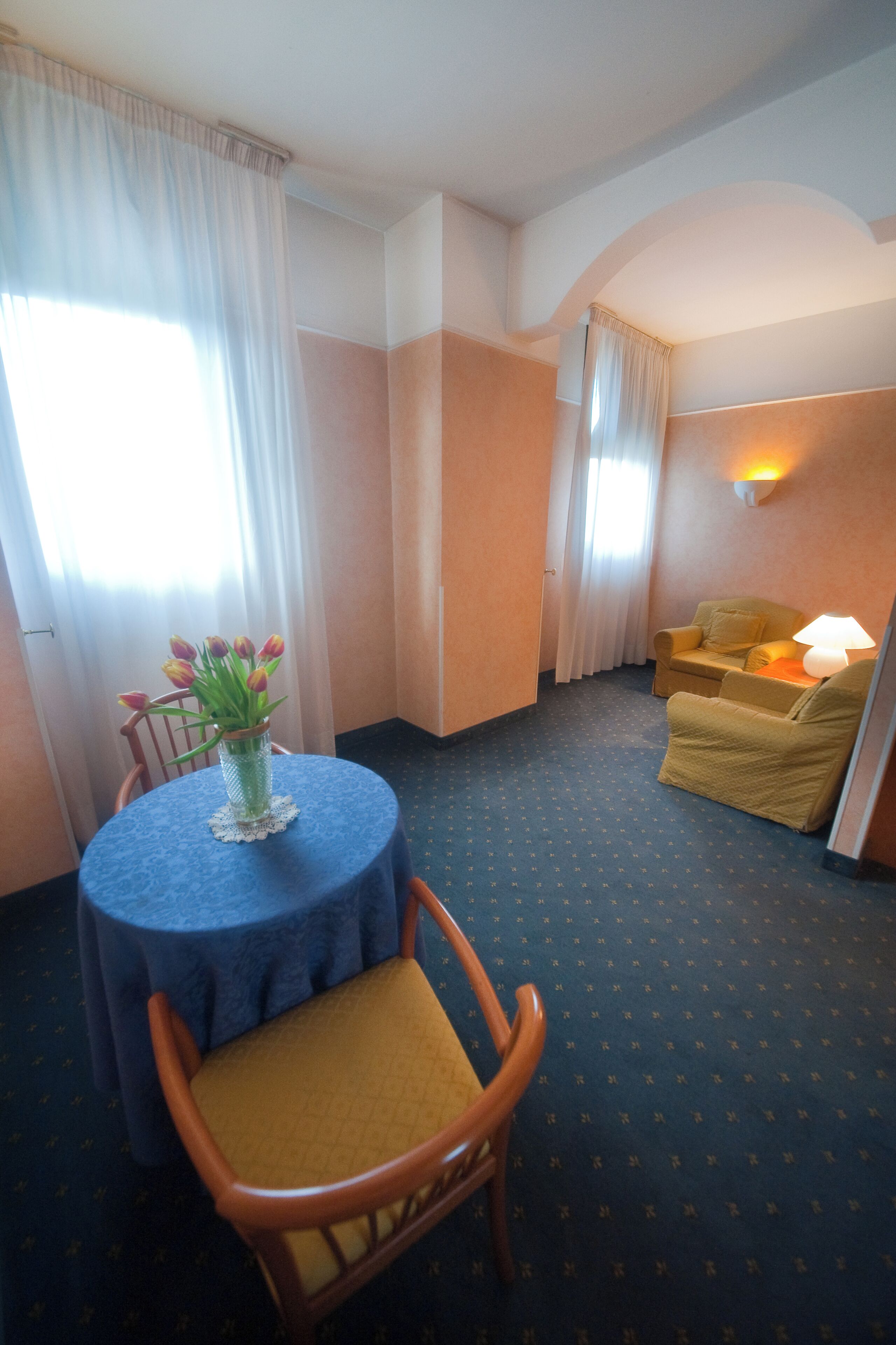 Junior-værelse | Italienske lagner fra Frette, allergivenligt sengetøj, dundyner, minibar