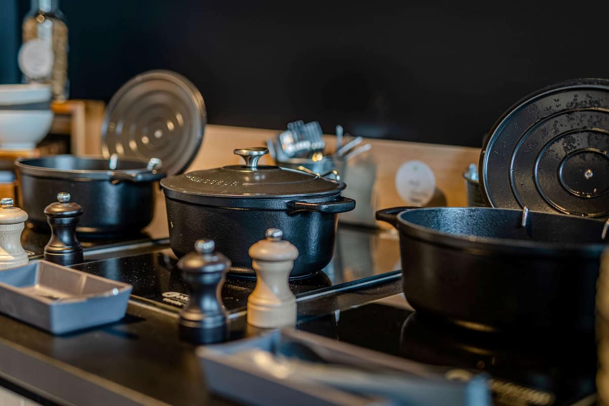 daily buffet breakfast (eur 14.9 per person)