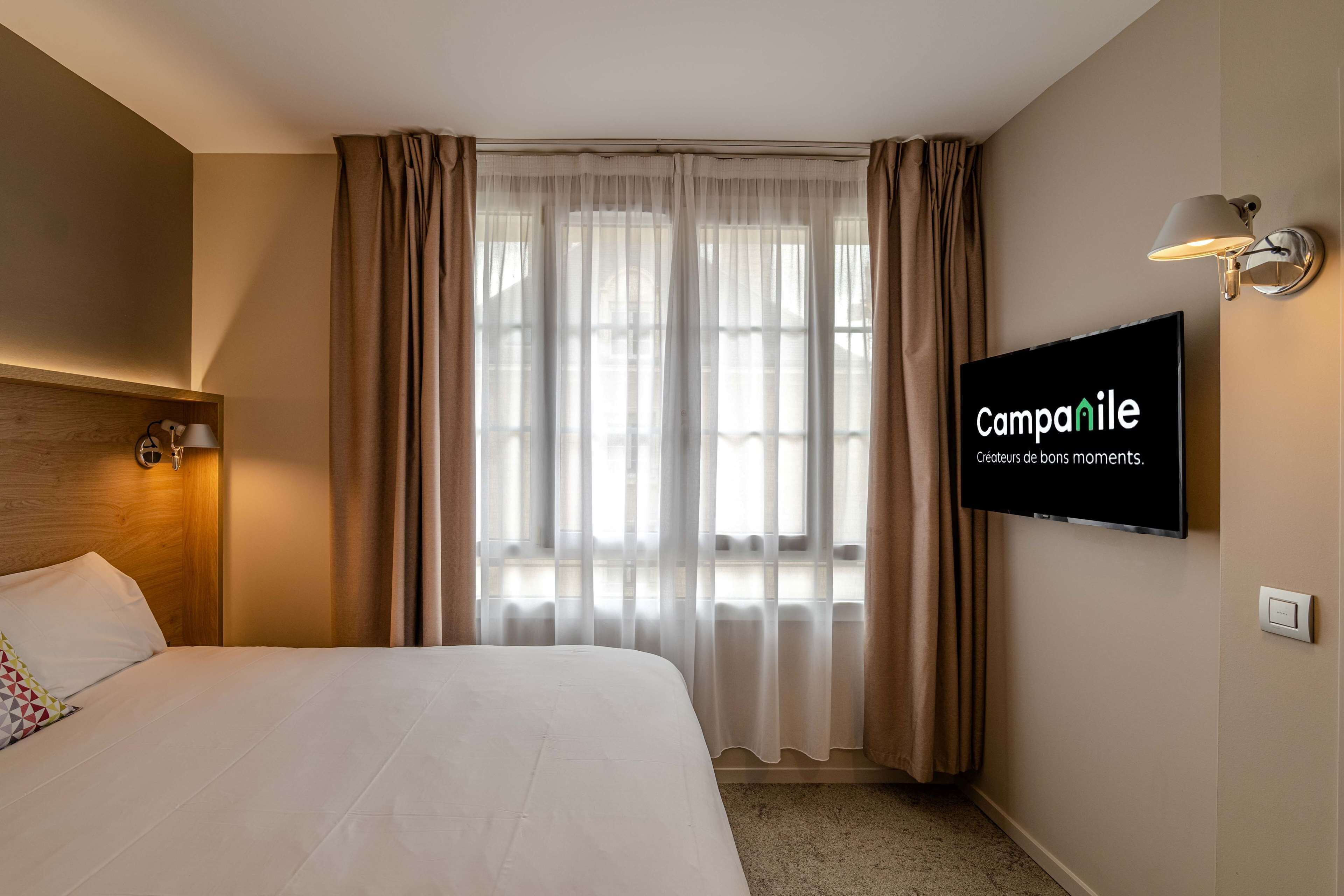 superior room, 1 king bed | desk, soundproofing, free cots/infant beds, free wifi