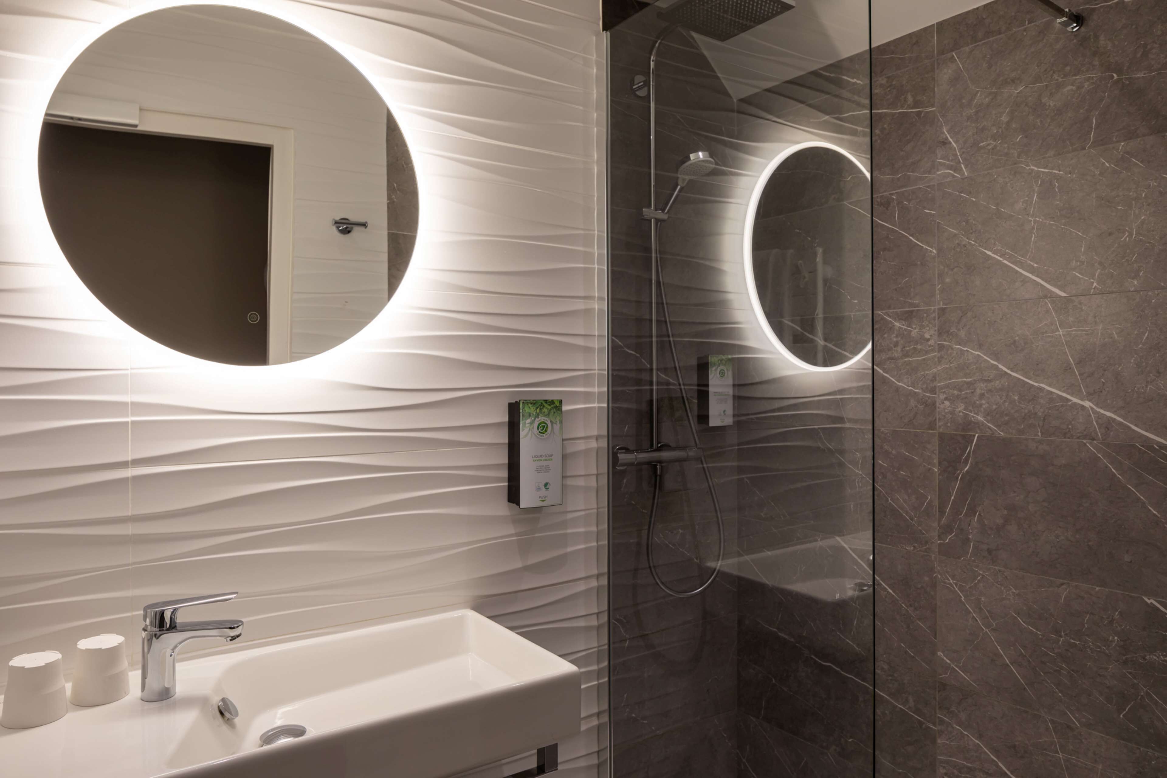 Foto - Campanile Caen Centre Gare