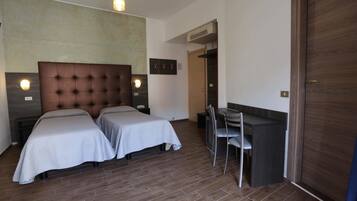 Minibar, individually furnished, desk, free WiFi