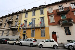 Exterior - Hotel Piola (Milan)