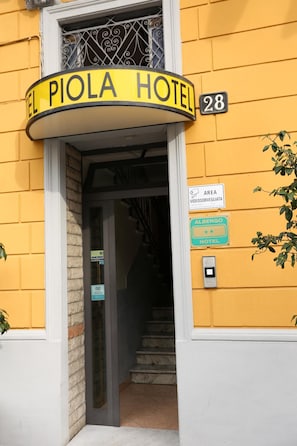 Exterior - Hotel Piola (Milan)