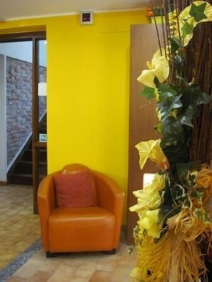 Lobby sitting area - Albergo Hotel Giardino (Desio)
