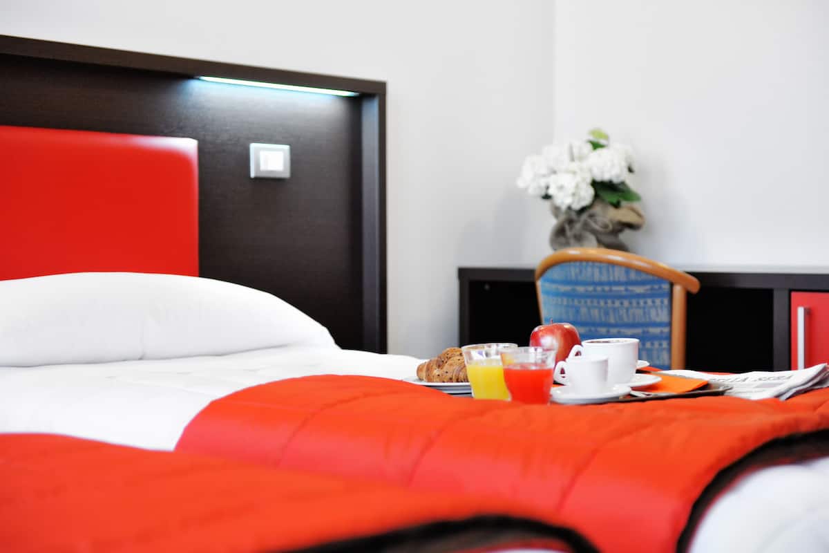 standard quadruple room | premium bedding, minibar, in-room safe, desk