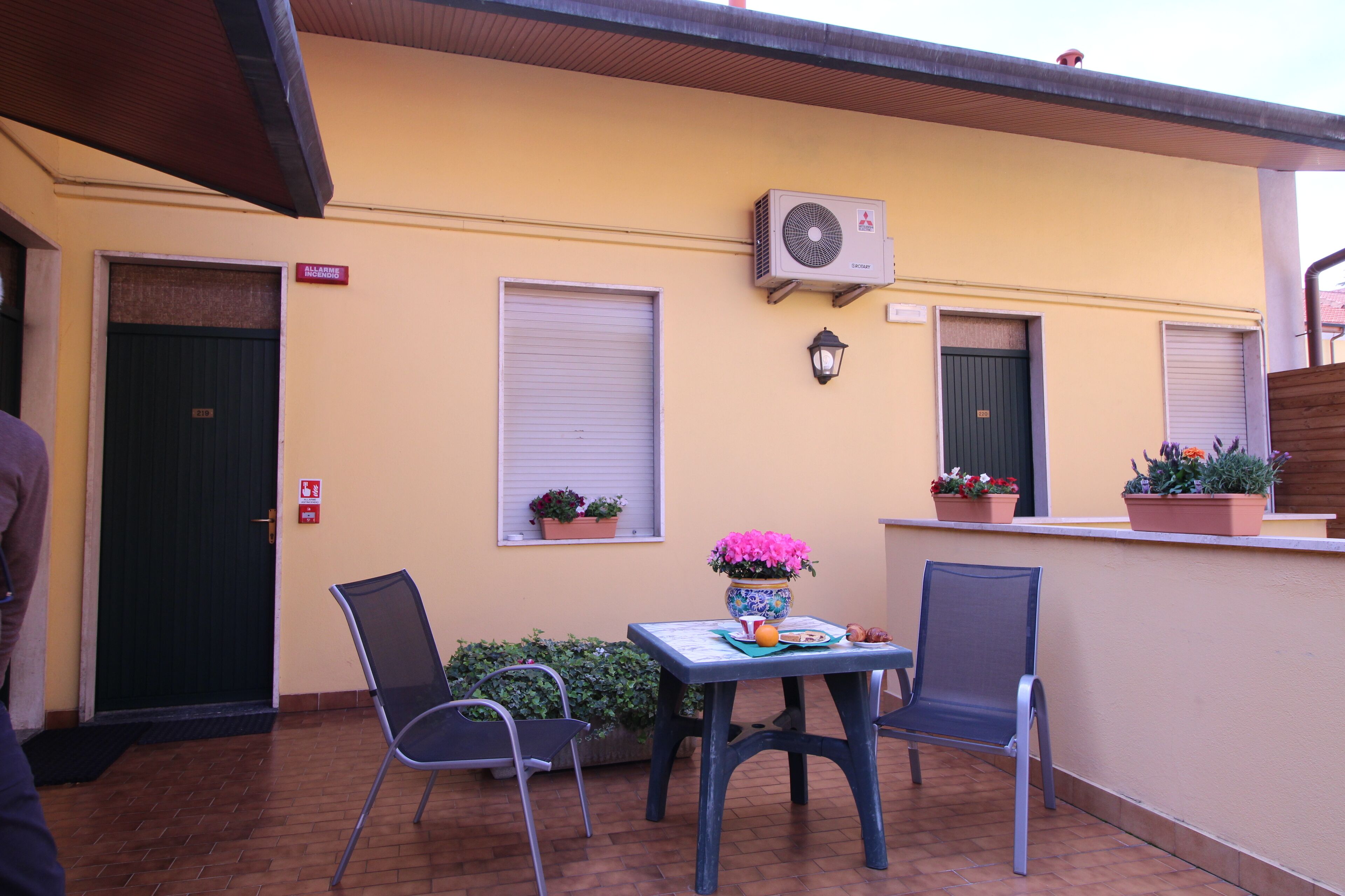 self-parking (surcharge) 15.00 per day