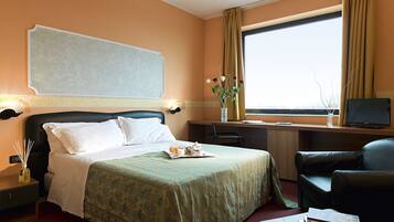 In-room safe, desk, blackout drapes, soundproofing