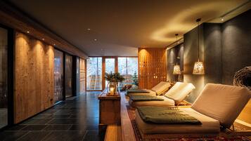 Salas de tratamiento para parejas, sauna y baño de vapor