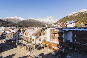 View from property - Hotel Excelsior Cimone (Primiero San Martino di Castrozza)