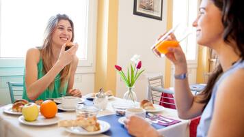 Petit déjeuner buffet compris tous les jours