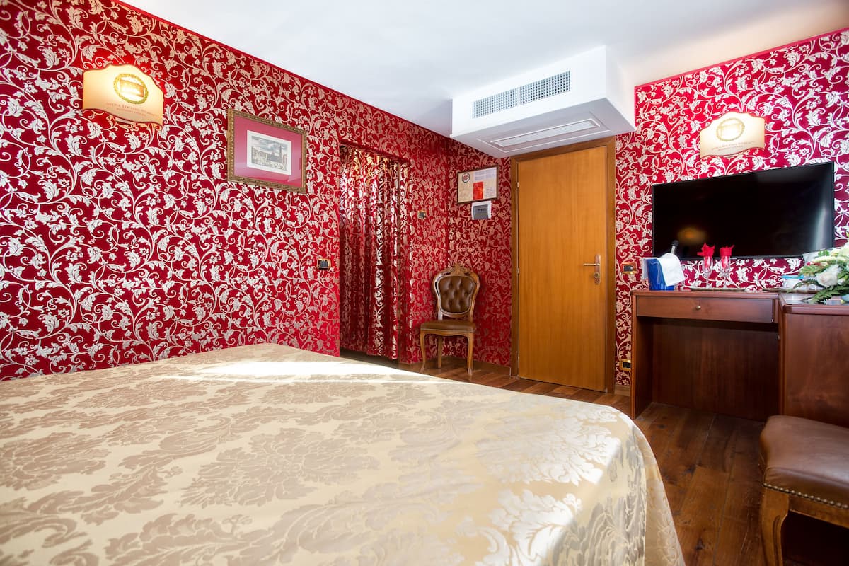 Ropa de cama de alta calidad y minibar