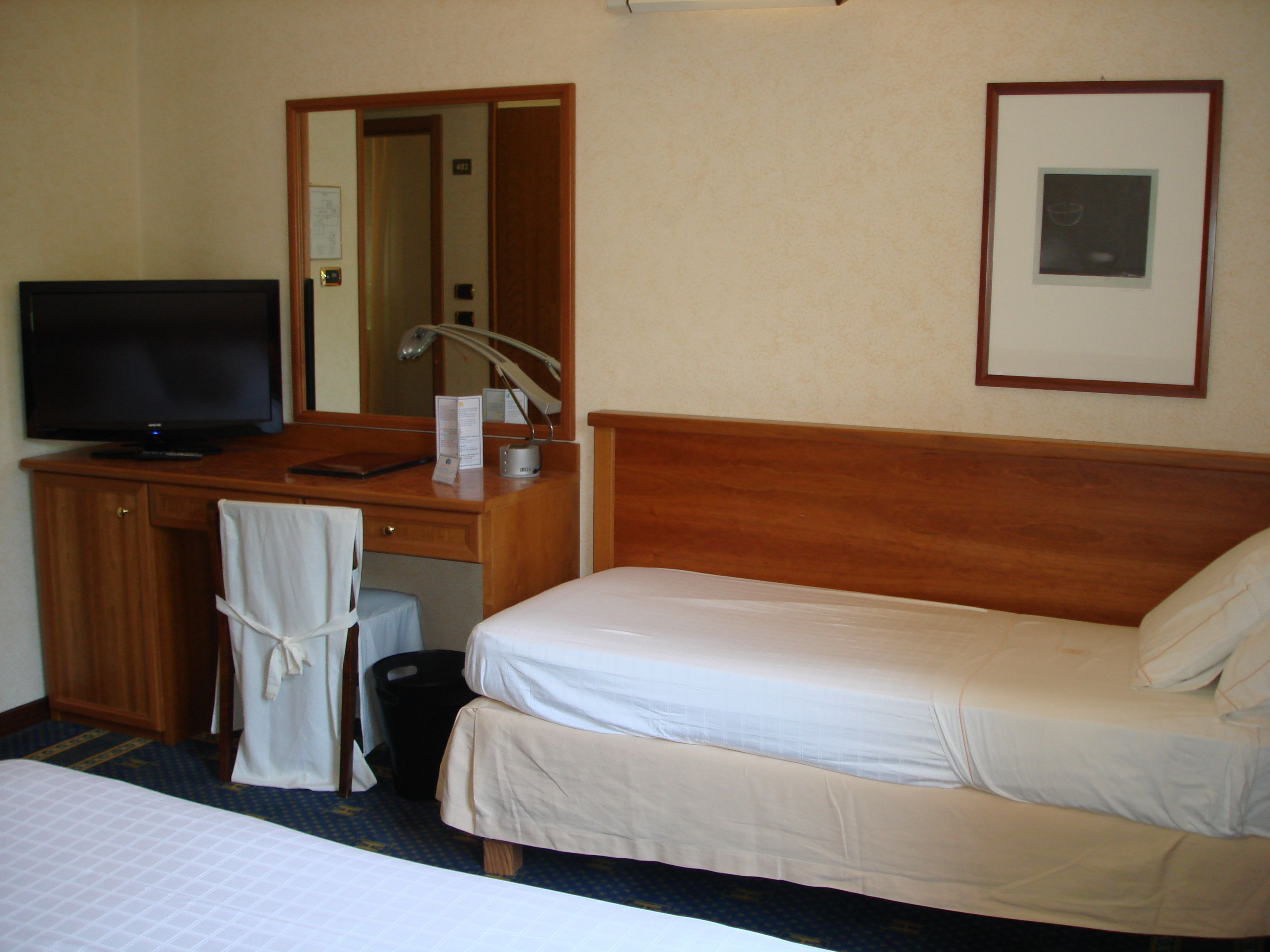 junior suite, multiple beds, non smoking | room amenity