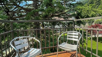 Doppel- oder Zweibettzimmer, Balkon | Terrasse/Patio