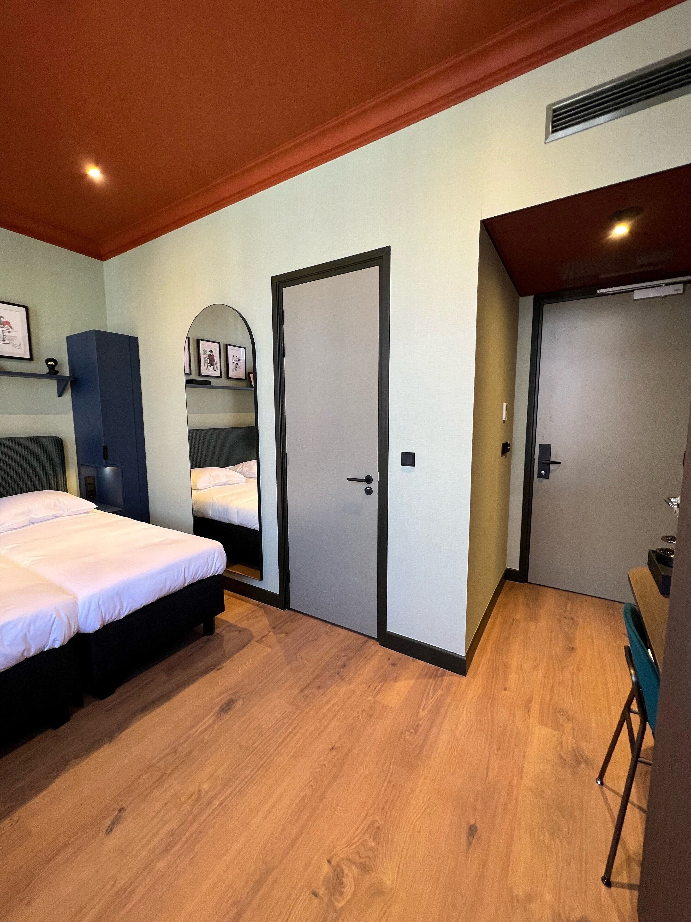 triple room, 3 single beds | in-room safe, desk, blackout curtains, iron/ironing board