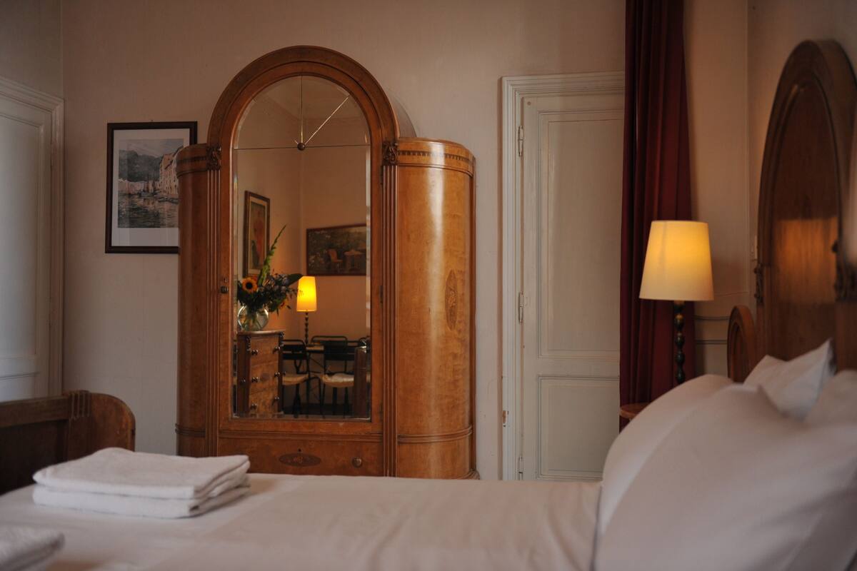 Iron/ironing board (on request), rollaway beds, free WiFi
