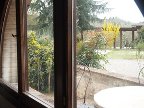 Apartment, 2 Bedrooms, Garden View | Living area - L'Aia Country Holidays (Monteriggioni)