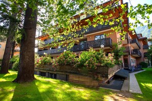 Exterior - Chrys (Bolzano)