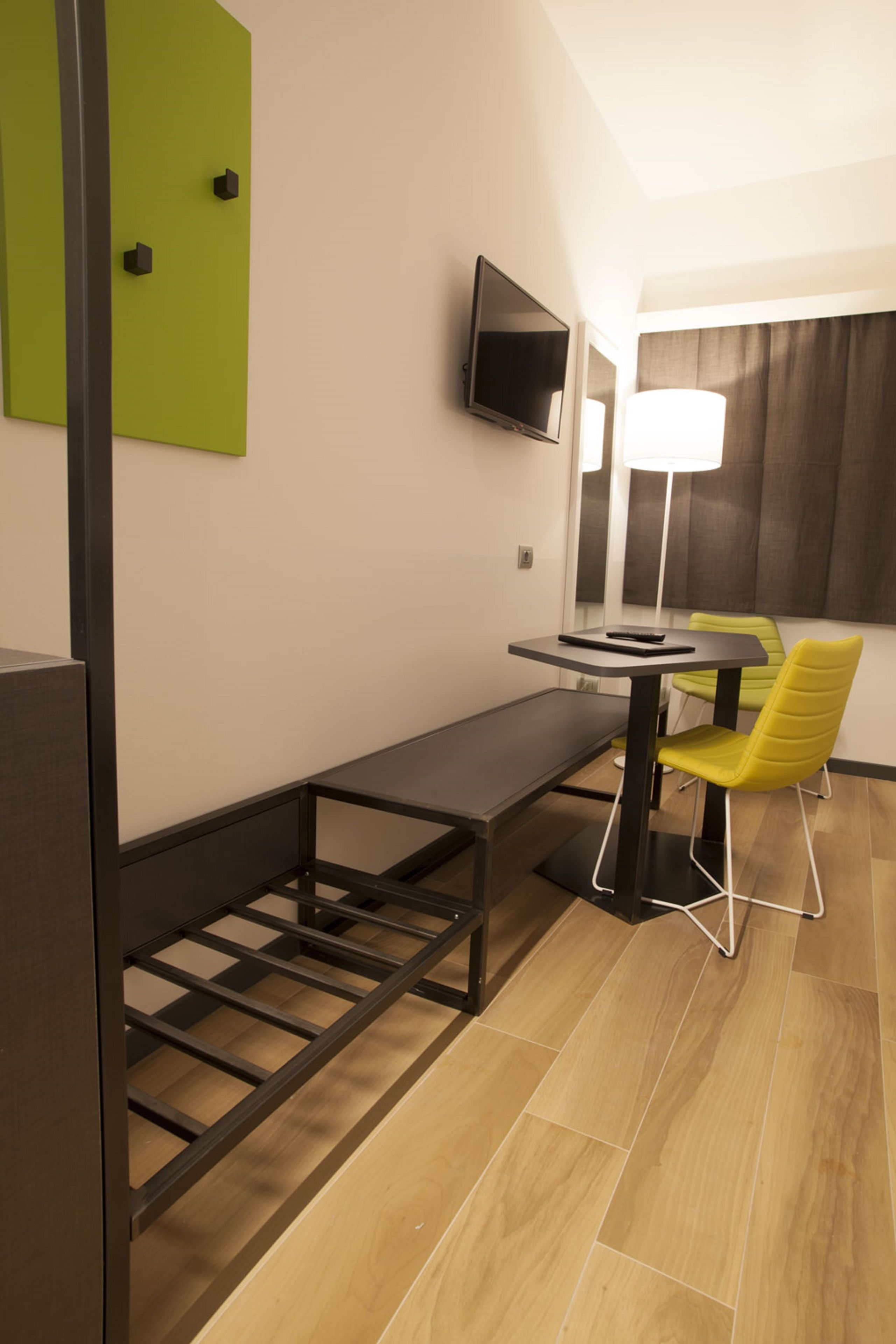 superior double or twin room, 1 bedroom, non smoking | minibar, in-room safe, desk, blackout curtains