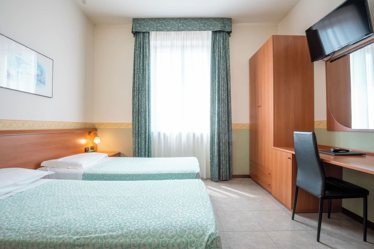 Minibar, in-room safe, desk, blackout curtains