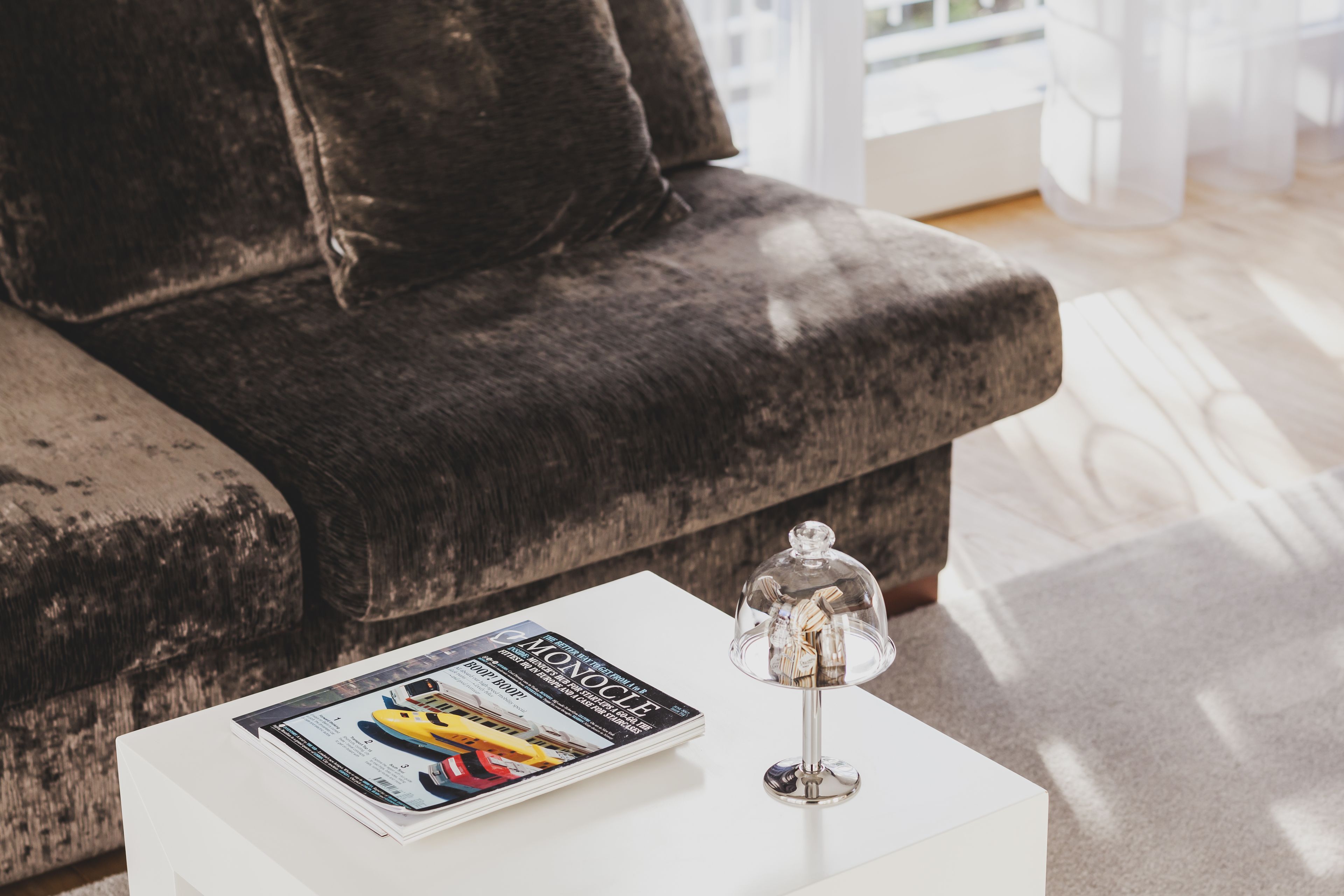 suite, 1 bedroom | living room | flat-screen tv