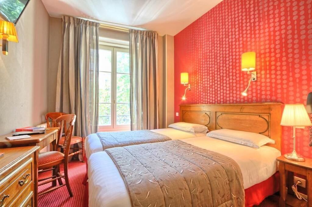 In-room safe, desk, blackout drapes, iron/ironing board