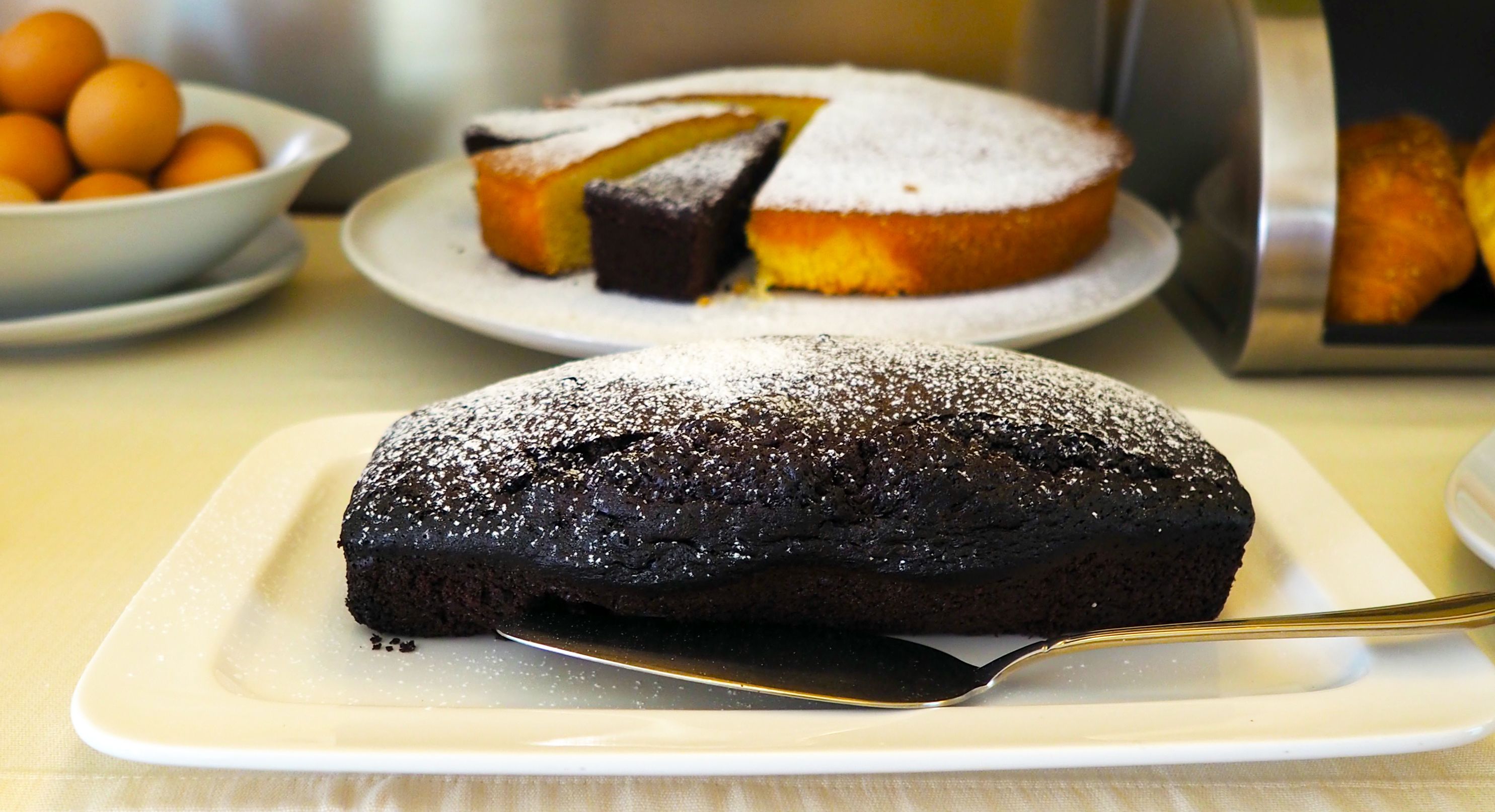 free buffet breakfast