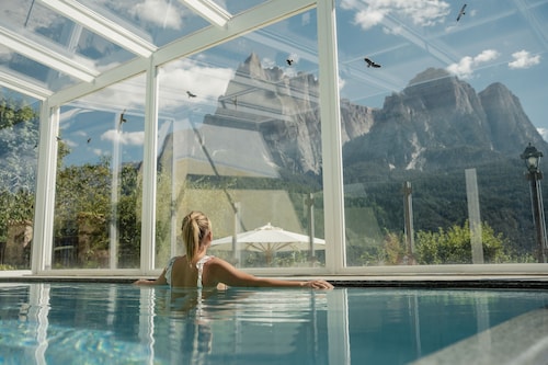 Mirabell Alpine Garden Resort