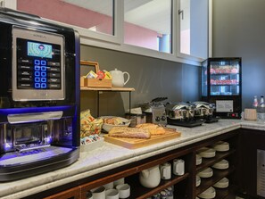 Daily buffet breakfast (EUR 9.50 per person)