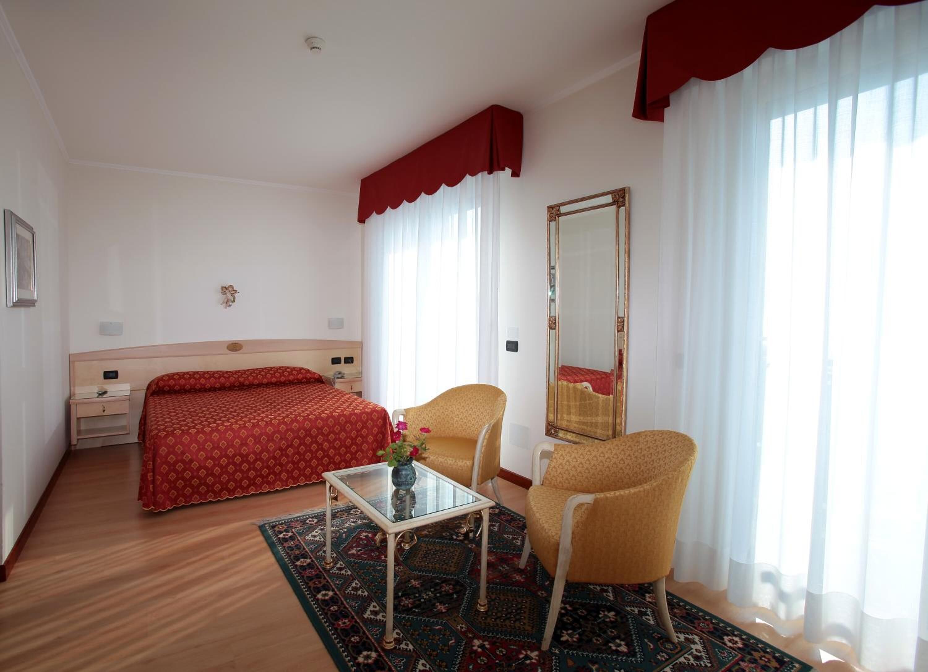 Photo - Hotel Helios