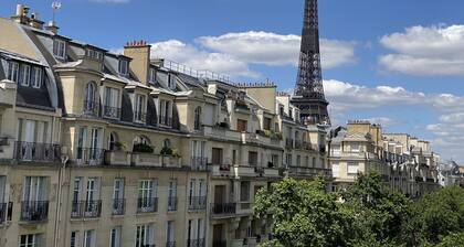 Hotel Le Cercle Tour Eiffel