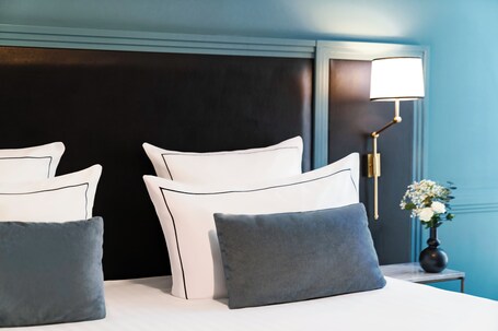 Hotel Le Cercle Tour Eiffel - Image 19