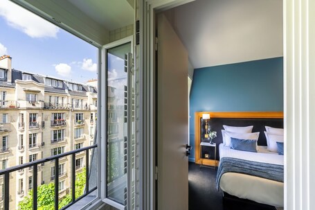 Hotel Le Cercle Tour Eiffel - Image 2