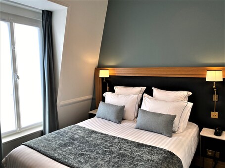 Hotel Le Cercle Tour Eiffel - Image 21