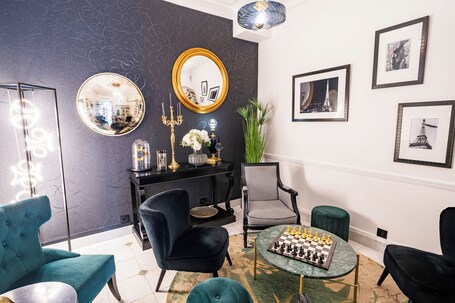 Hotel Le Cercle Tour Eiffel - Image 32