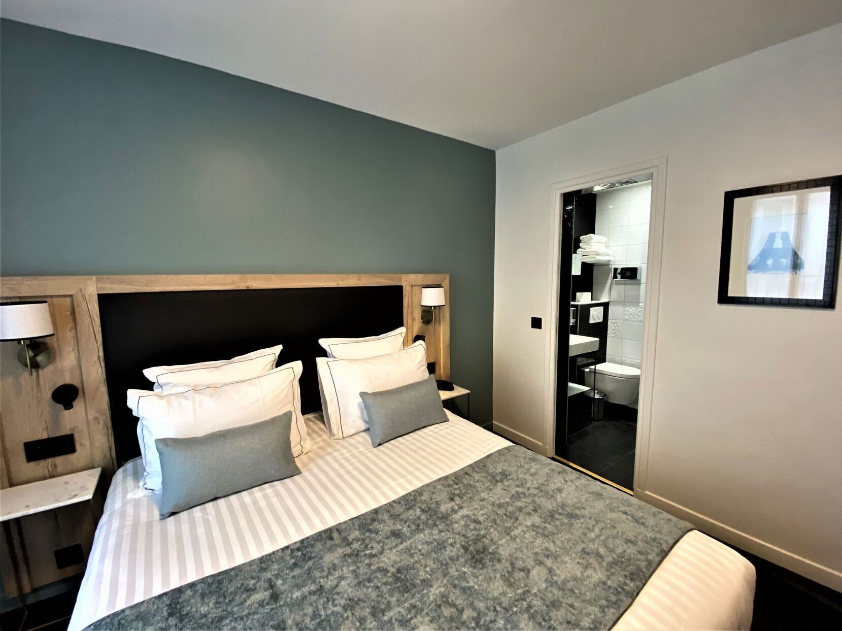 Premium bedding, Tempur-Pedic beds, in-room safe, individually decorated