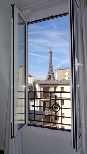 Deluxe Double Room, 1 Queen Bed, Resort View | Minibar, in-room safe, soundproofing, iron/ironing board - Hôtel Royal Phare (Paris)