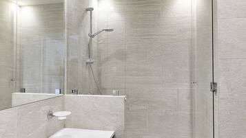 Shower, free toiletries, hair dryer, towels