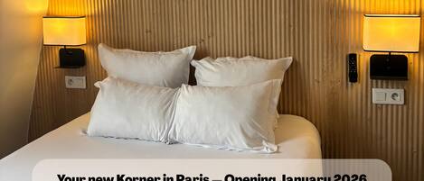 Zimmersafe, Schreibtisch, schallisolierte Zimmer, Bügeleisen/Bügelbrett