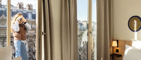 Triple Room | Desk, blackout drapes, soundproofing, iron/ironing board