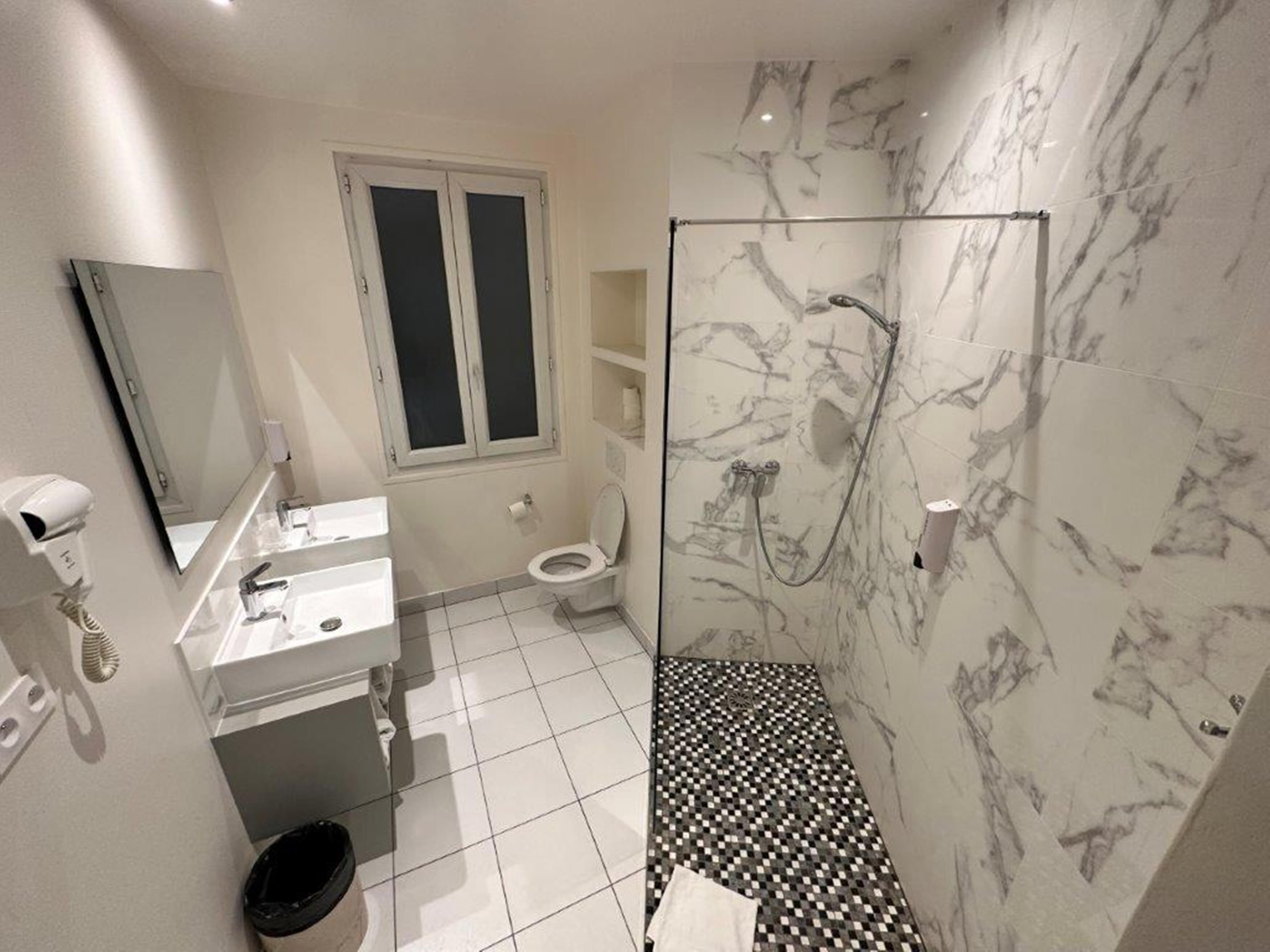 Photo - Hotel Richmond Gare du Nord