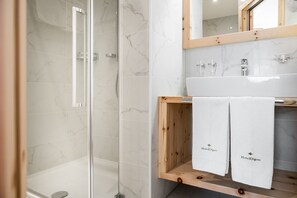 Chambre Confort | Salle de bain