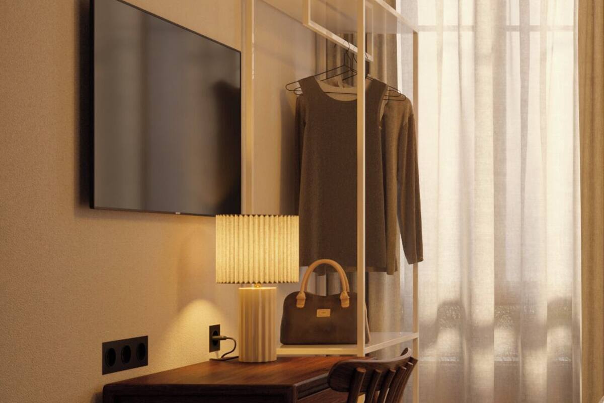 Select Comfort beds, desk, free WiFi