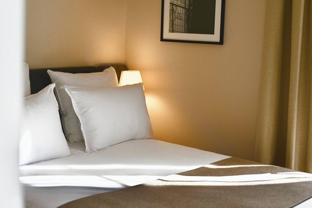 Basic Double Room | Hypo-allergenic bedding available, Select Comfort beds, desk
